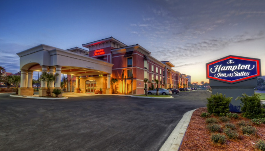hampton-inn-exterior-3-destin-fl - BGKT Architects, PLLC
